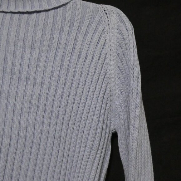 TRISTAN & ISEUT | medium | Light Blue Turtleneck Ribbed Sweater | 100% Cotton - Picture 5 of 16